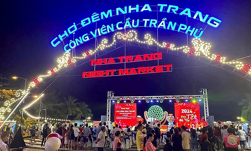 cho-dem-nha-trang